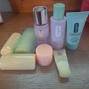 Clinique Type 2 Dry/Combination Travel Skincare Set